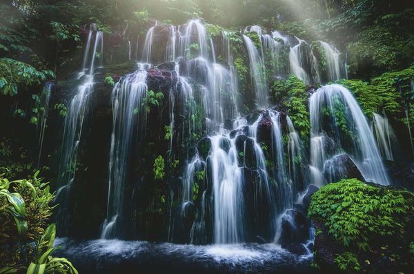 Ravensburger Puzzle 17116  - 3000 Teile - Wasserfall auf Bali